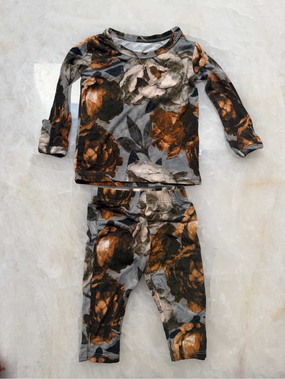 Posh peanut floral print Long Sleeve Pajama Set